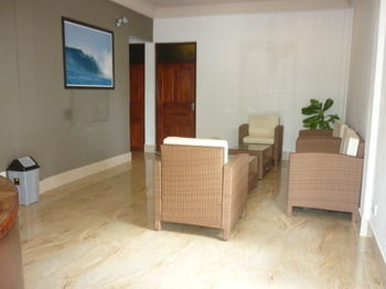บาตูตา มัลดีฟส์ เซิร์ฟวิว เกสท์เฮาส์ Hotel Thulusdhoo ภายนอก รูปภาพ