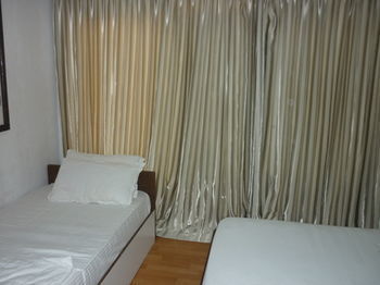 บาตูตา มัลดีฟส์ เซิร์ฟวิว เกสท์เฮาส์ Hotel Thulusdhoo ภายนอก รูปภาพ